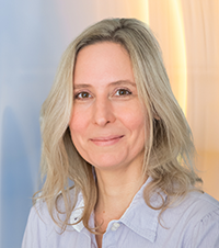 Veronika_Sochorova_ECGA_background_web